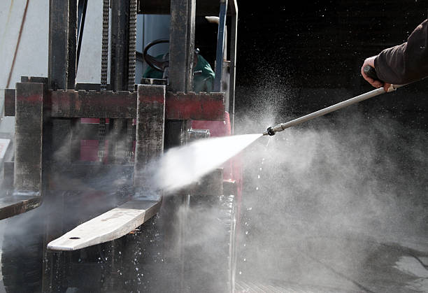 Best Roof Washing  in Cleveland, FL